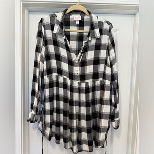 Isabel Maternity XL Black and White Checkered Button Down Shirt